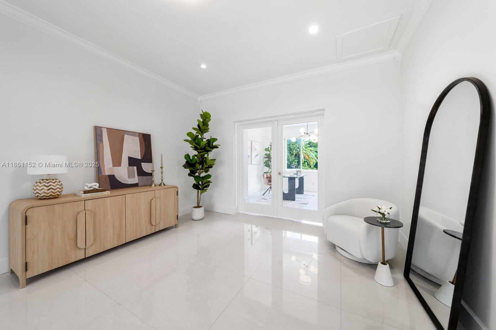 LAKE CATALINA - Residential