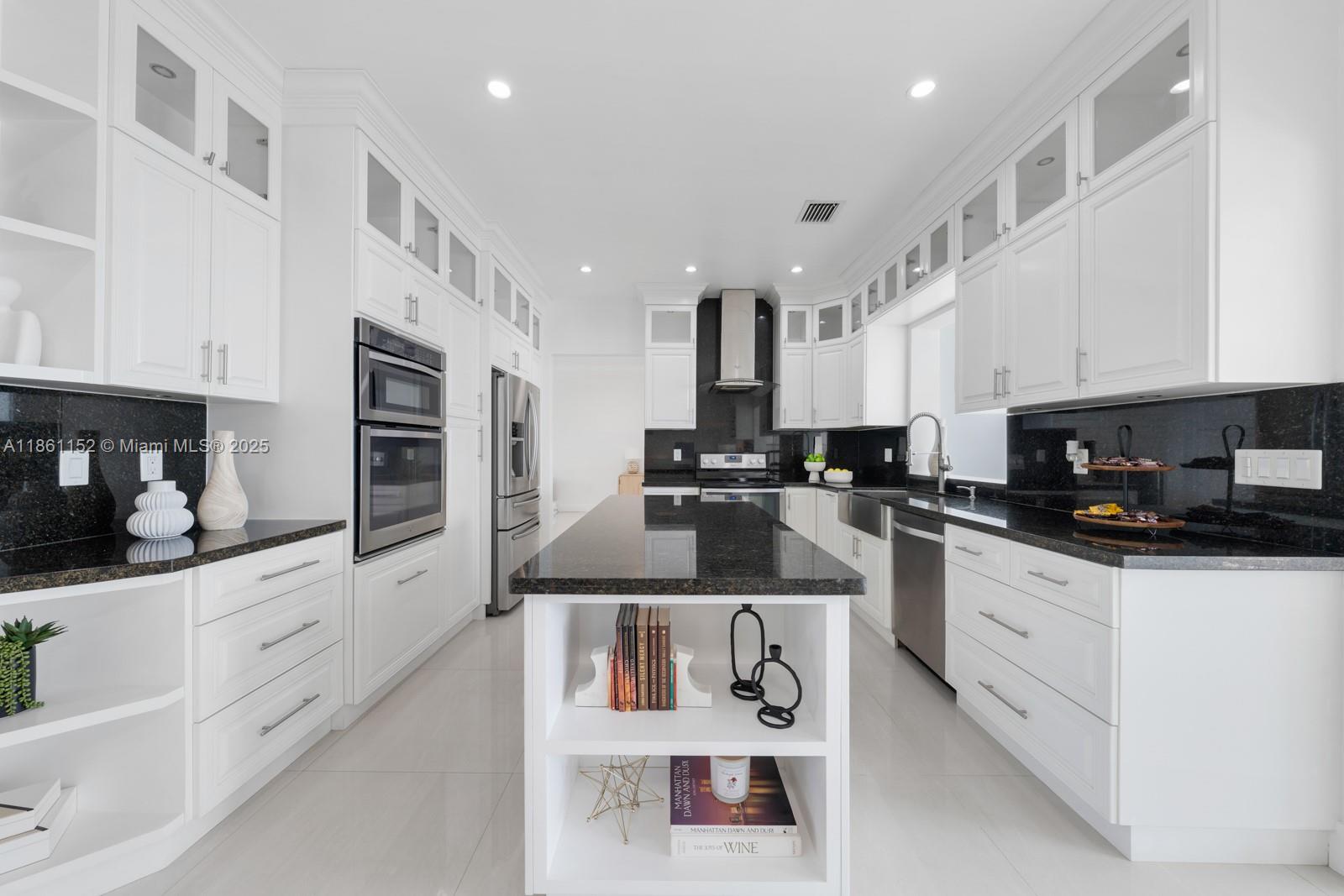 LAKE CATALINA - Residential