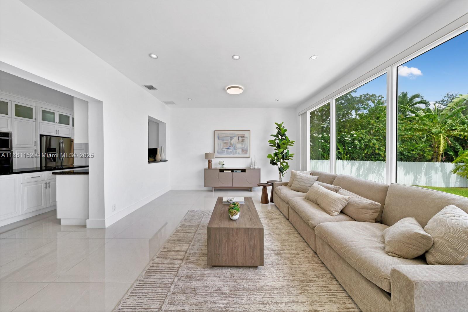 LAKE CATALINA - Residential