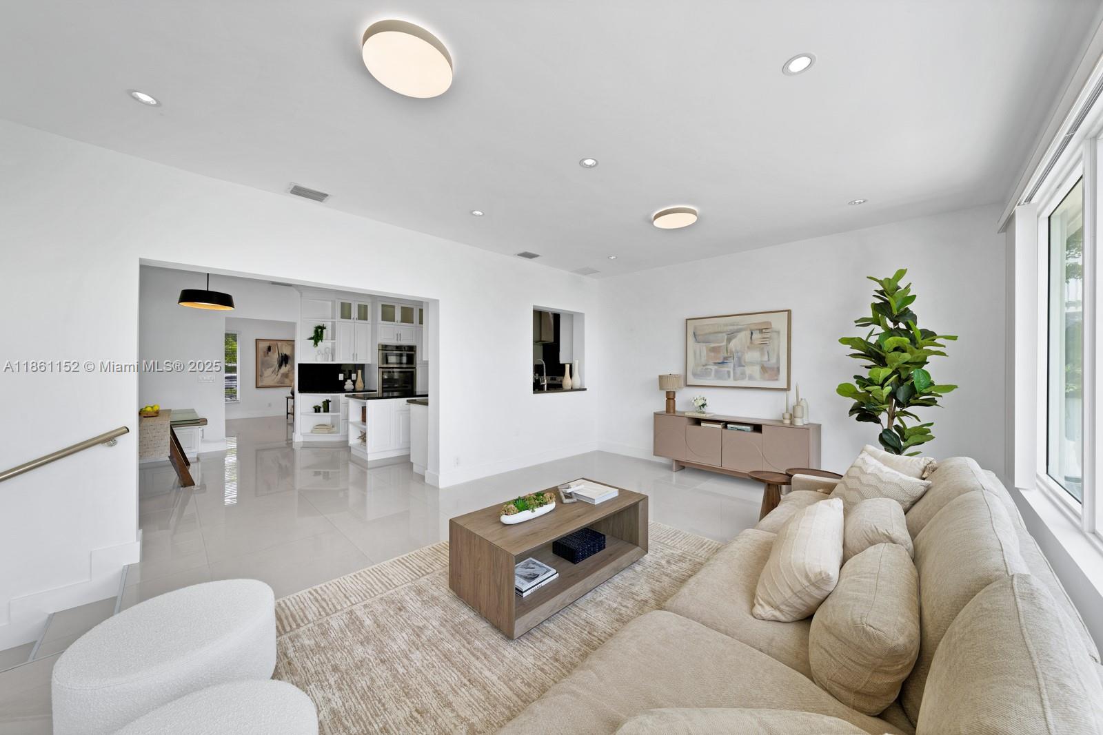 LAKE CATALINA - Residential