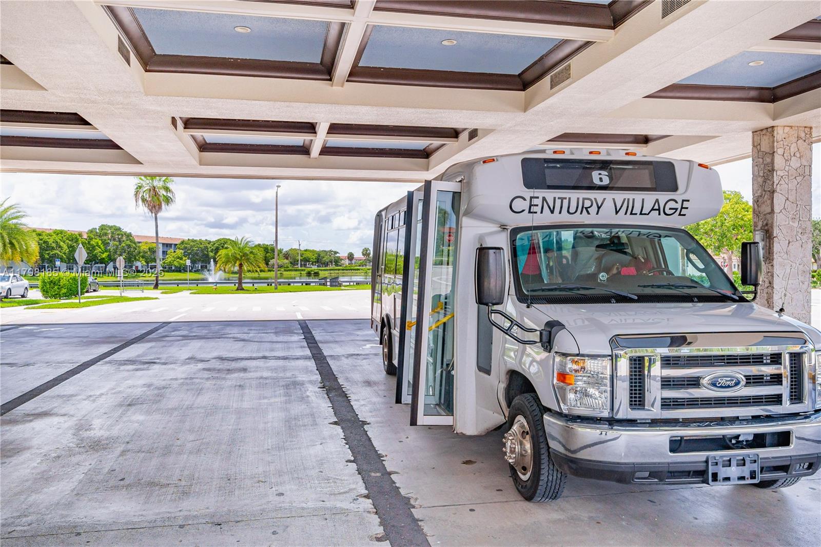 CAMBRIDGE AT CENTURY VILL - Residential