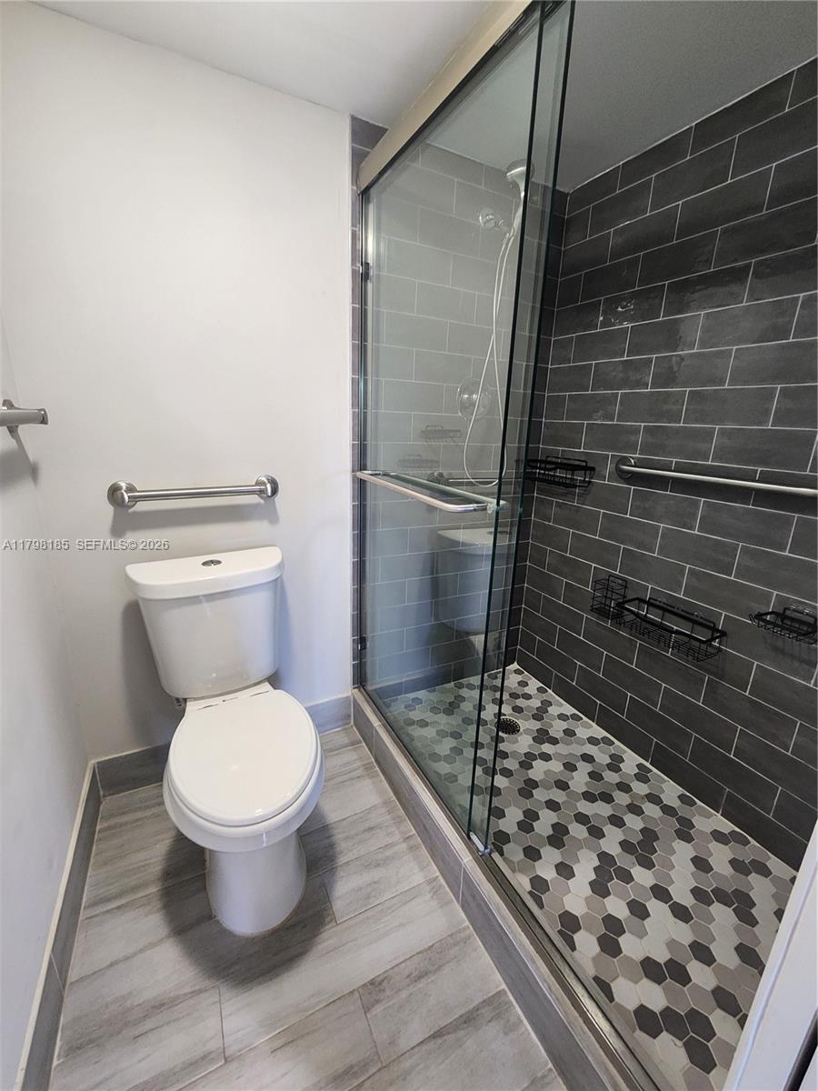 CAMBRIDGE AT CENTURY VILL - Residential