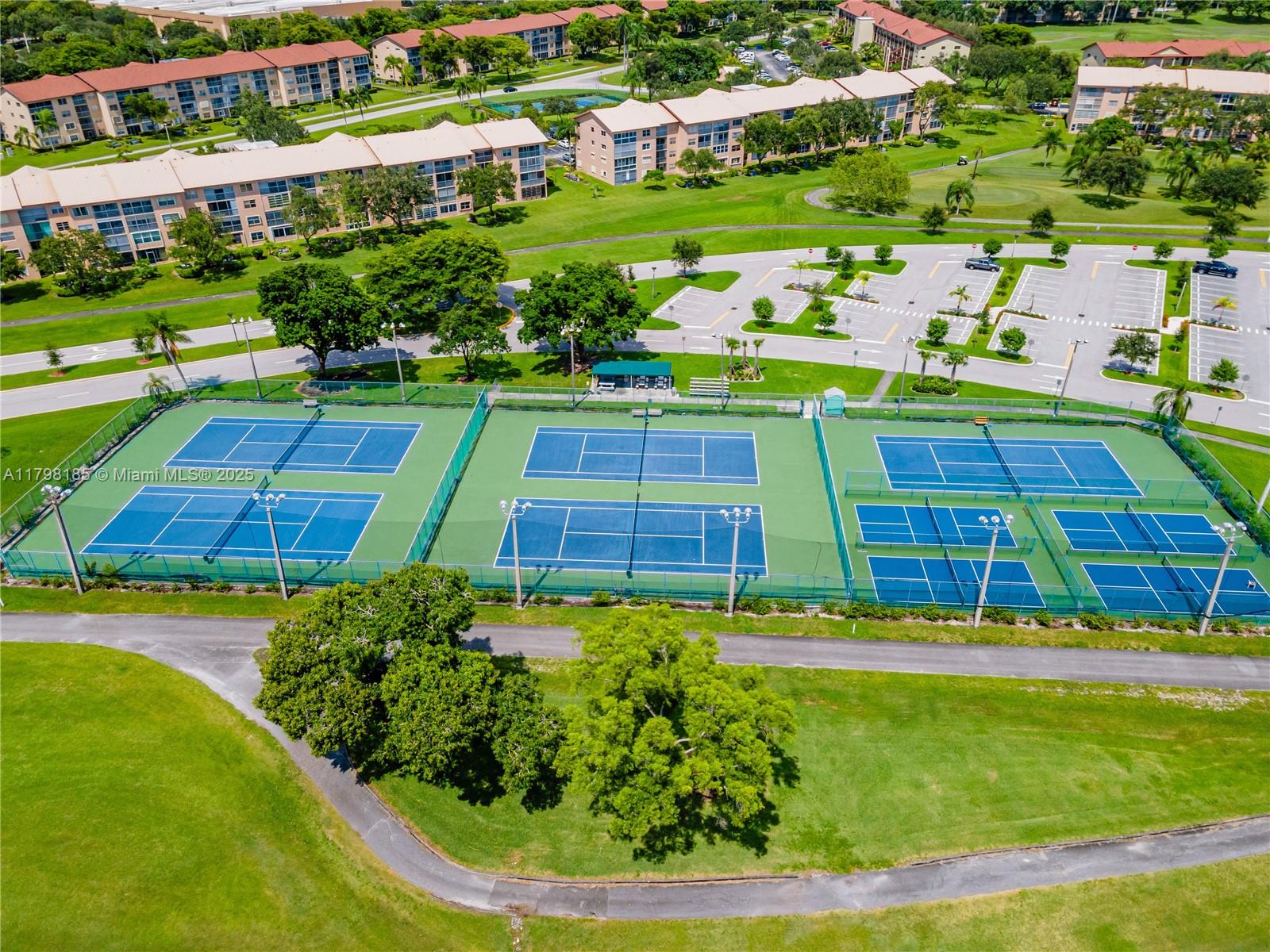 CAMBRIDGE AT CENTURY VILL - Residential