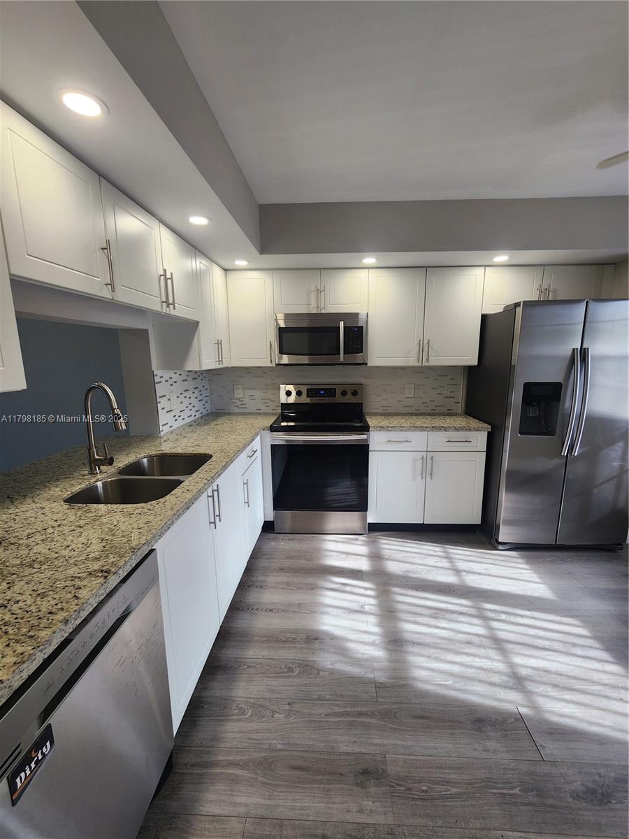 CAMBRIDGE AT CENTURY VILL - Residential