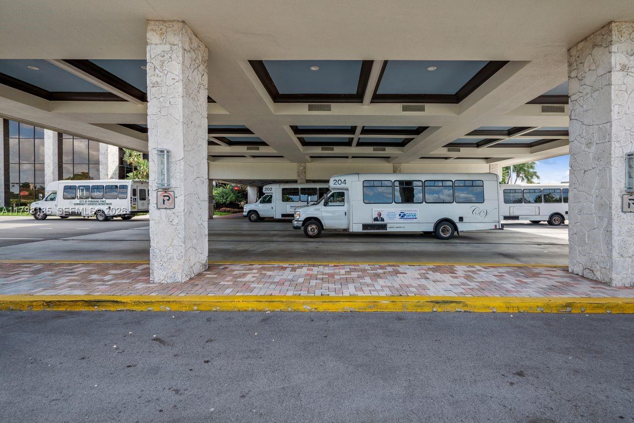 CAMBRIDGE AT CENTURY VILL - Residential