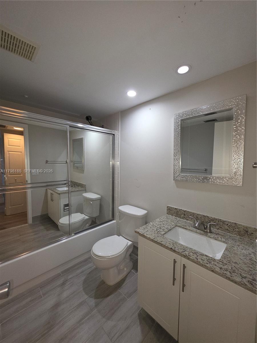 CAMBRIDGE AT CENTURY VILL - Residential