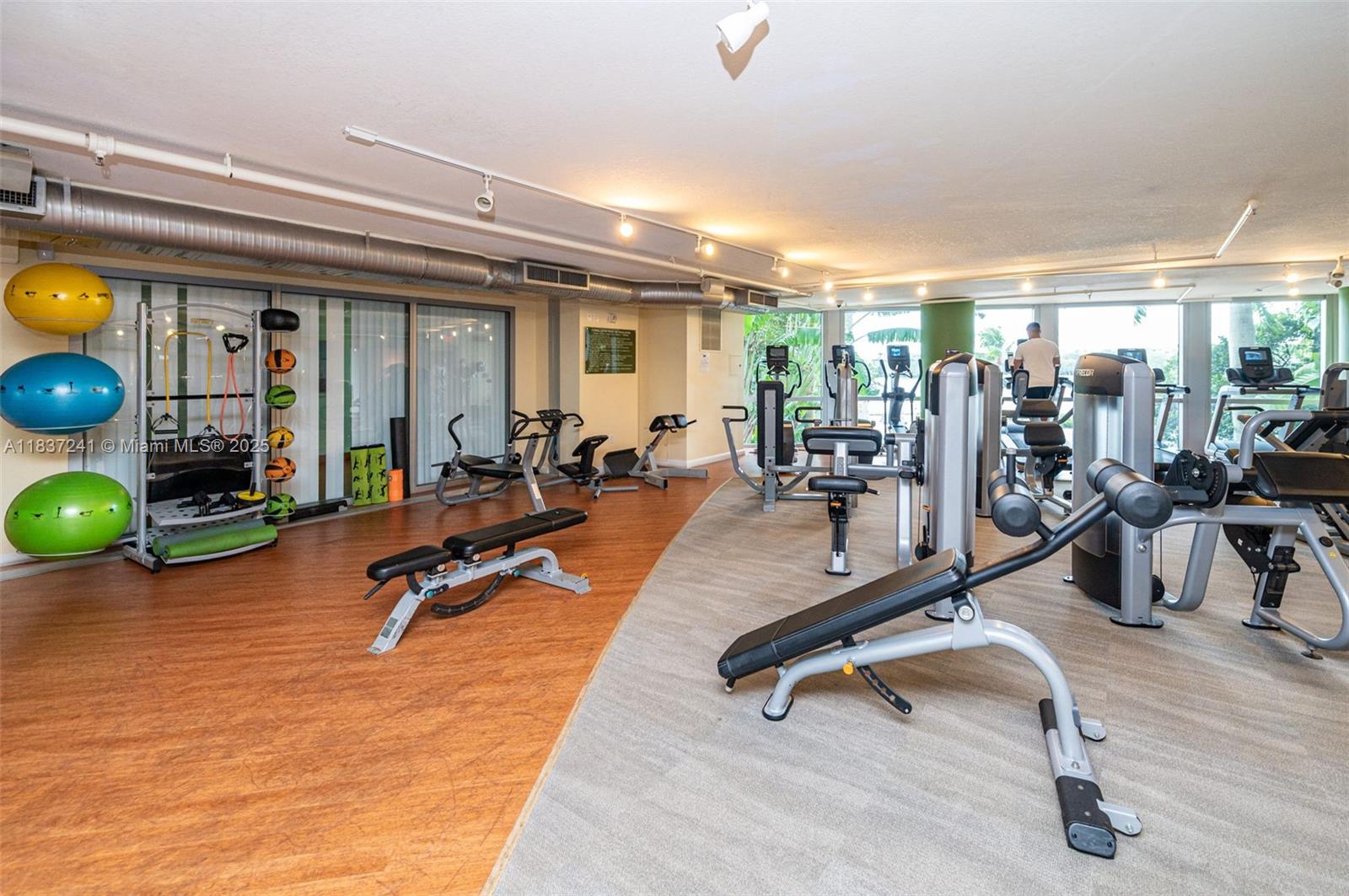 TAO SAWGRASS CONDOMINIUM - Residential