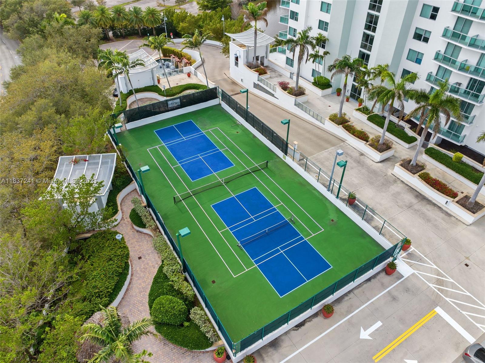 TAO SAWGRASS CONDOMINIUM - Residential