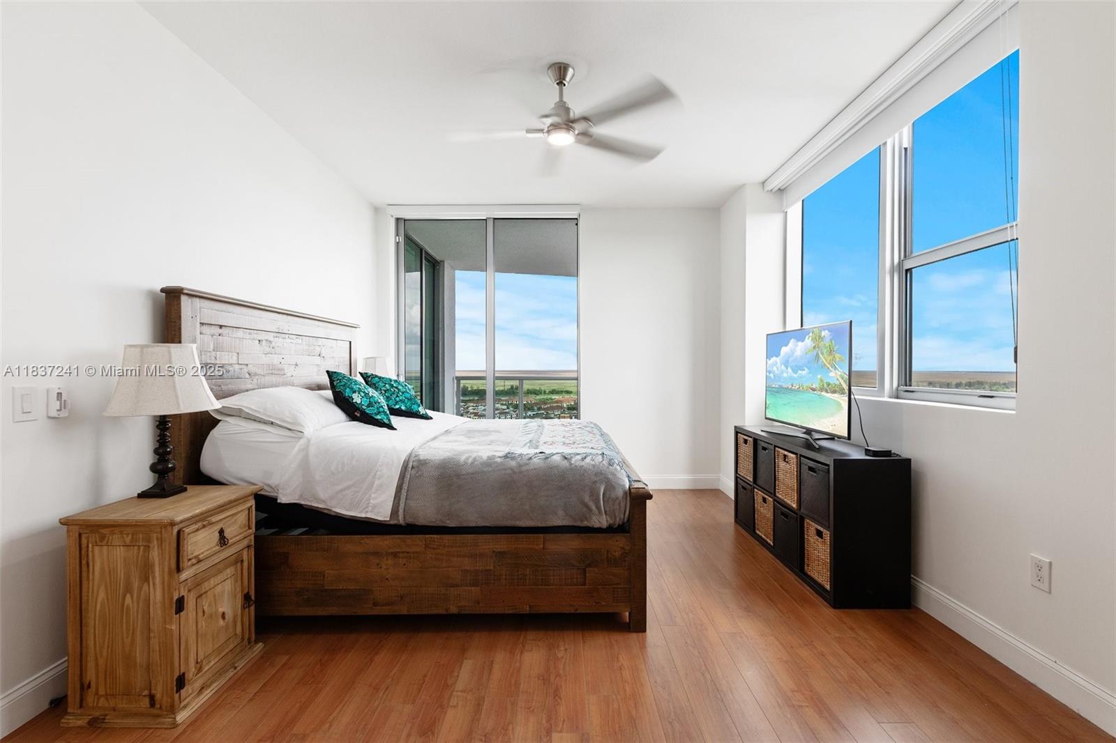 TAO SAWGRASS CONDOMINIUM - Residential