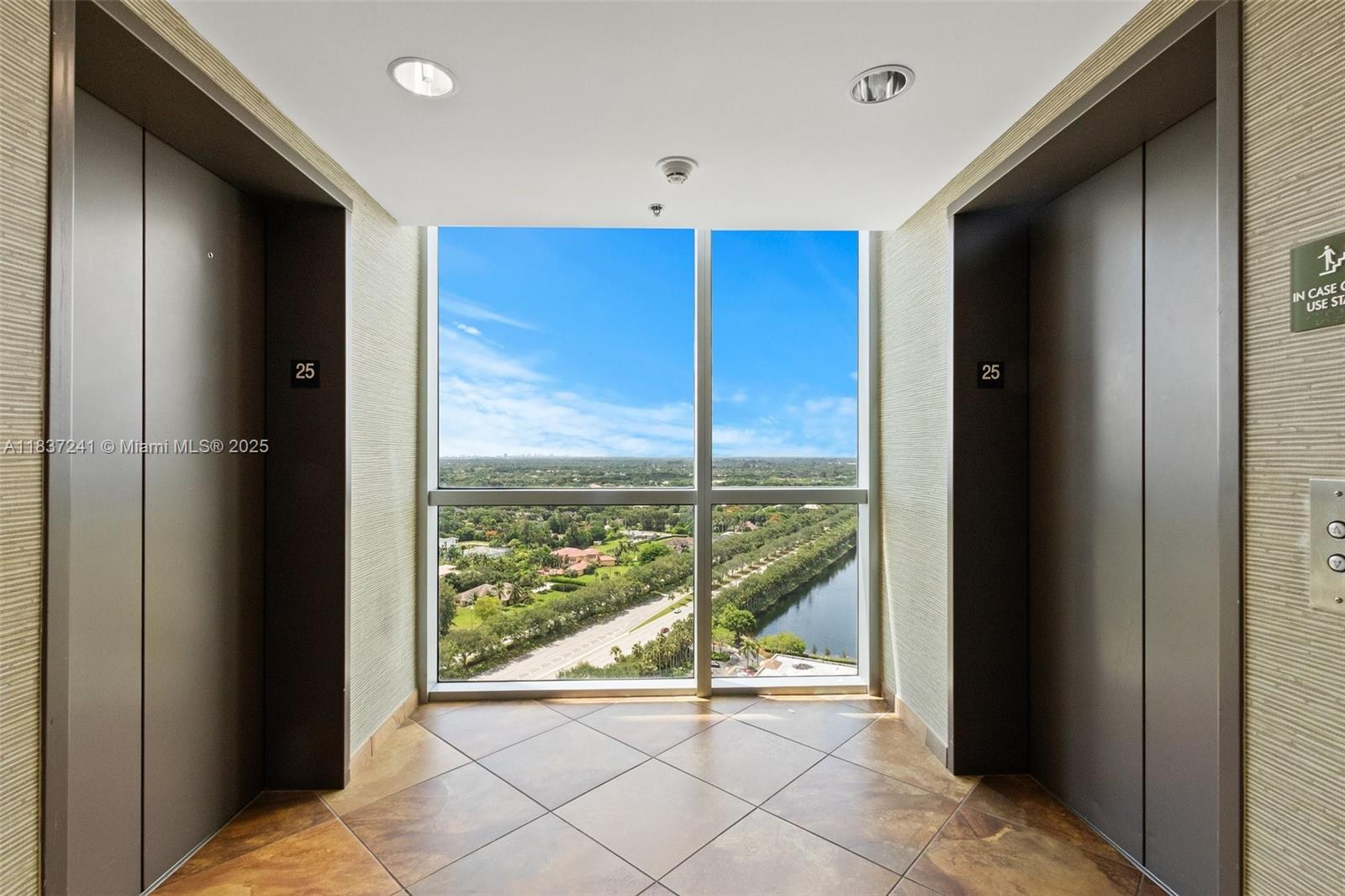TAO SAWGRASS CONDOMINIUM - Residential