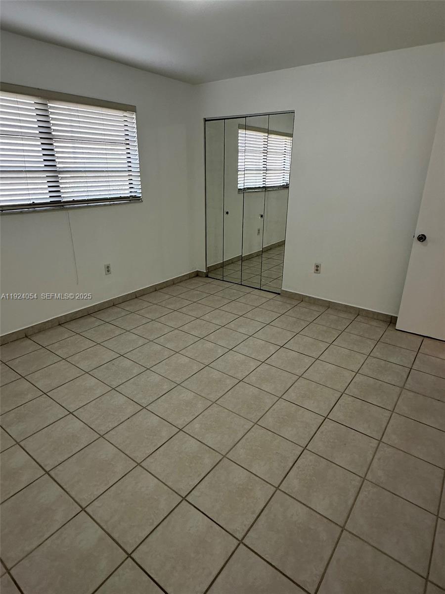 Kendall Lakes East Patio - Residential Lease