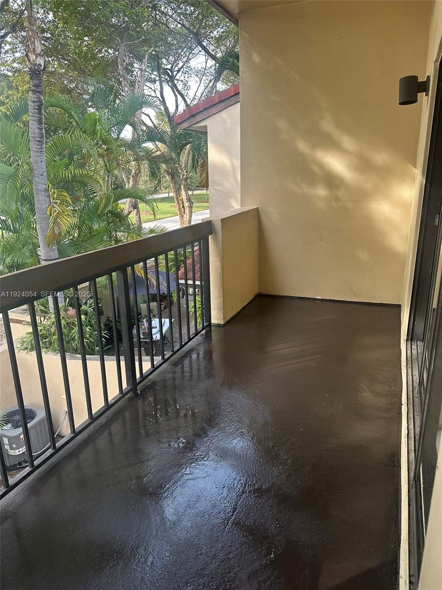 Kendall Lakes East Patio - Residential Lease