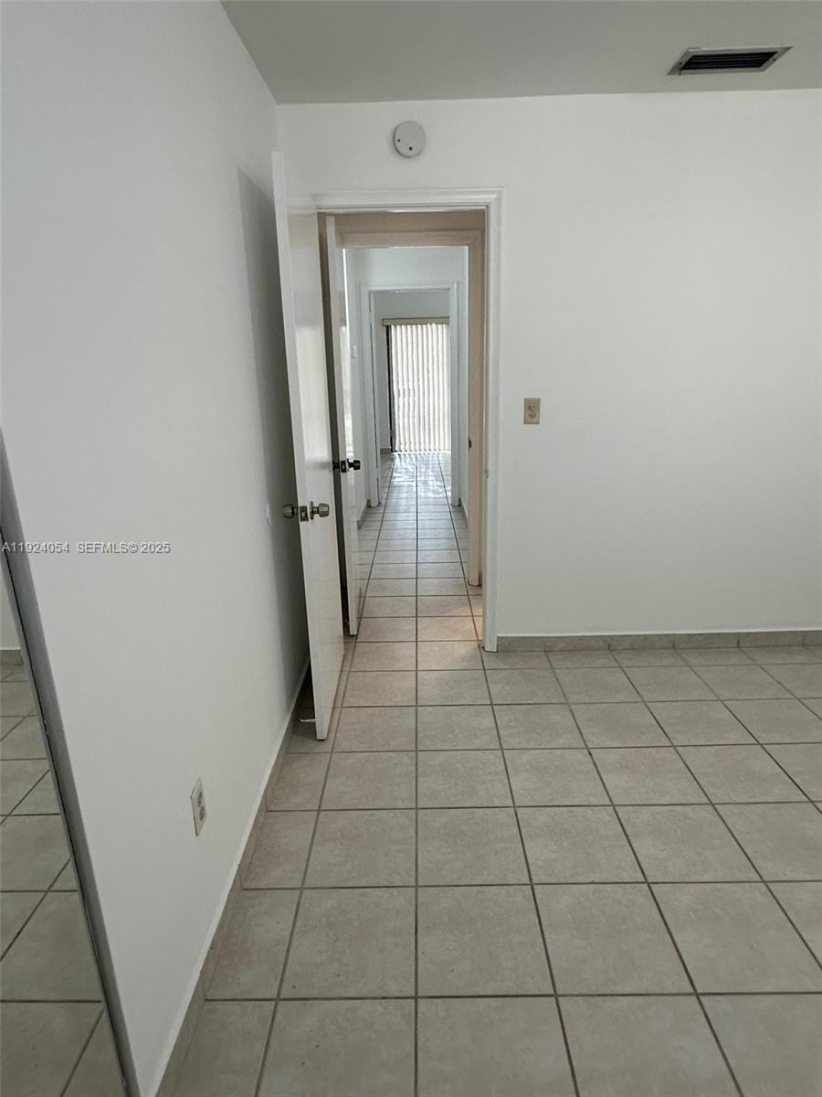 Kendall Lakes East Patio - Residential Lease