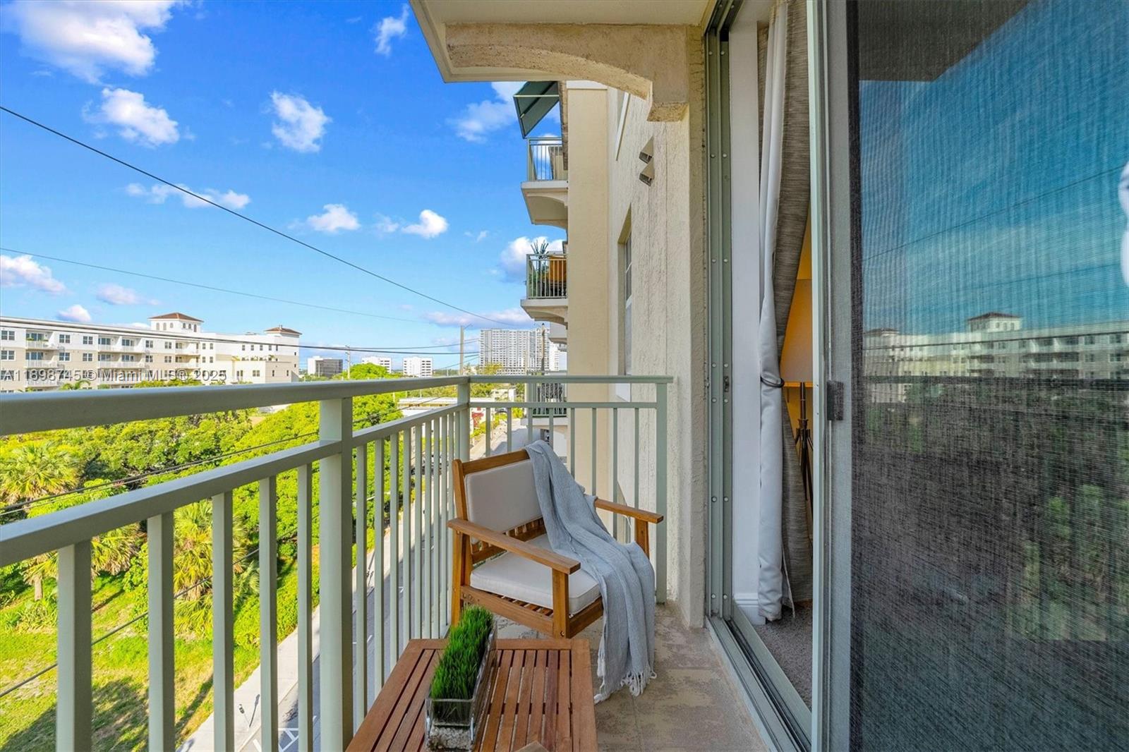 610 CLEMATIS CONDO - Residential