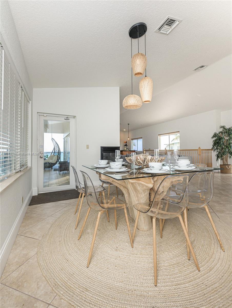 HOLLYWOOD CENTRAL BEACH - Residential Lease