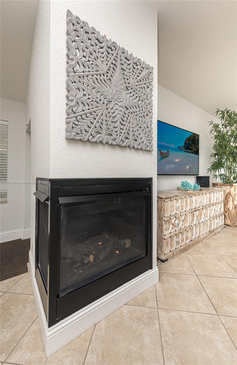 HOLLYWOOD CENTRAL BEACH - Residential Lease