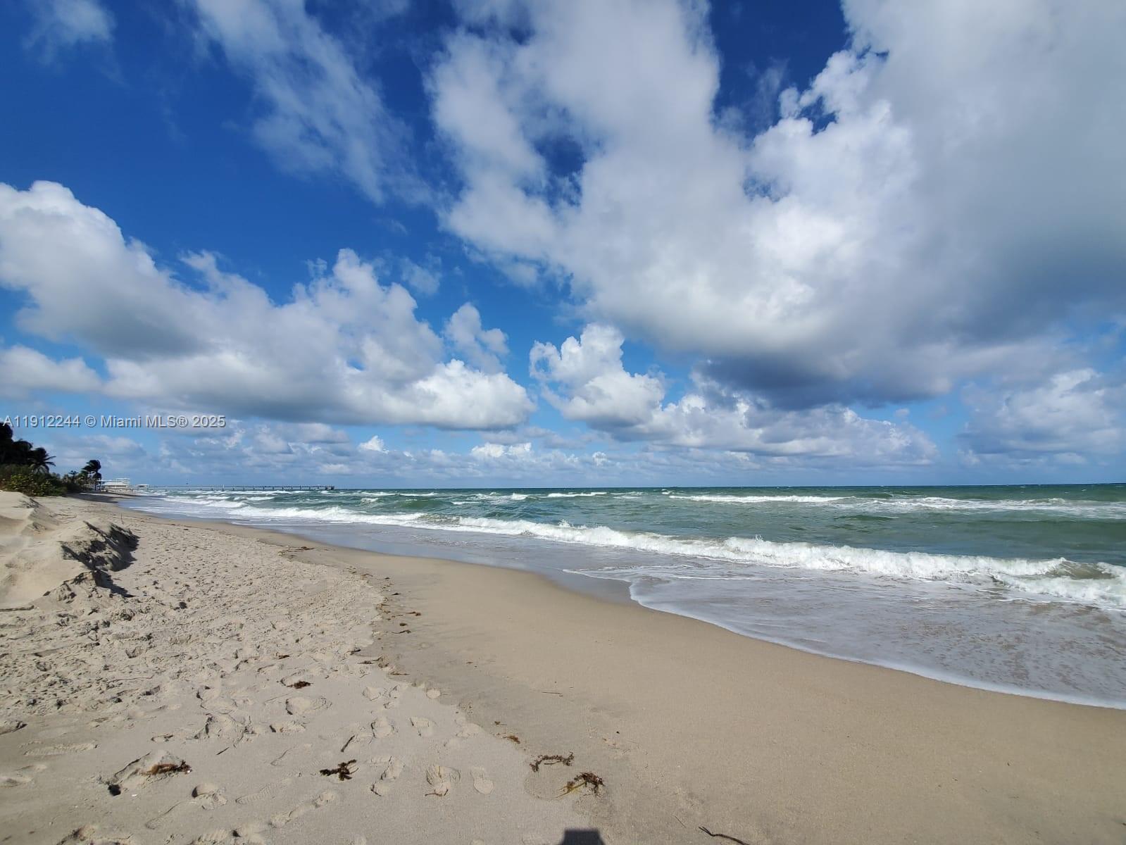 HOLLYWOOD CENTRAL BEACH - Residential Lease