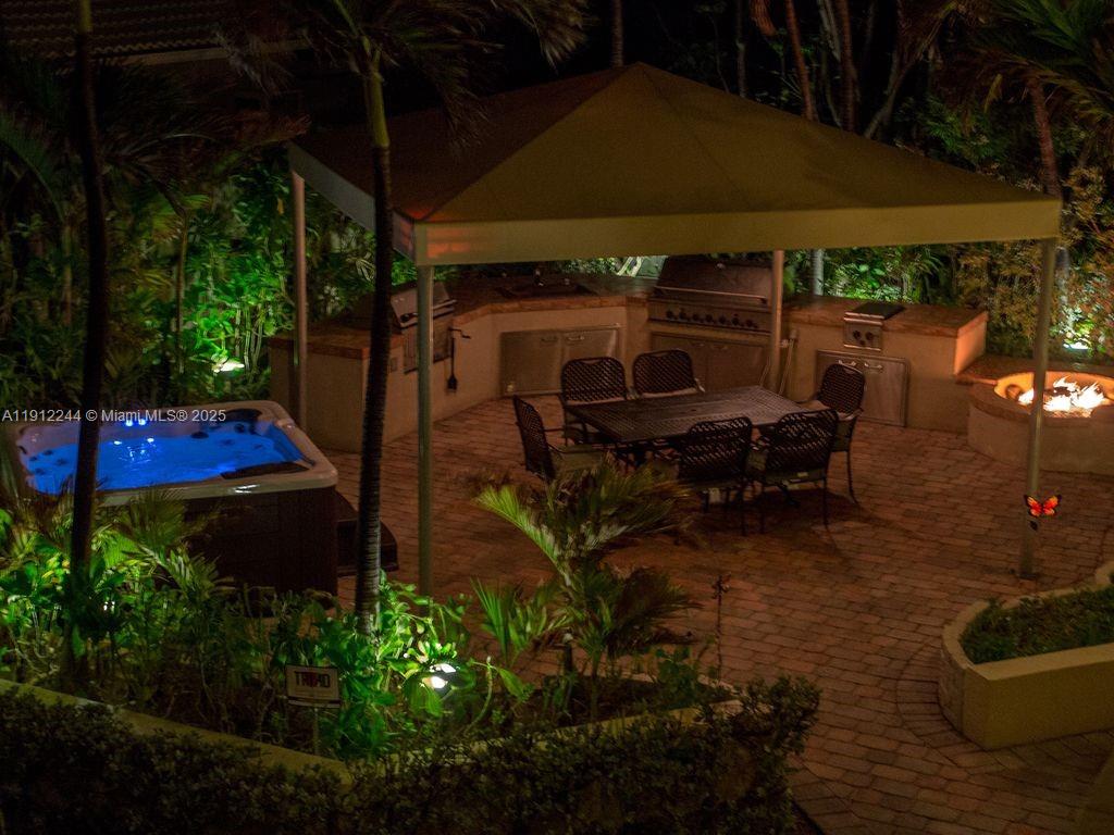 HOLLYWOOD CENTRAL BEACH - Residential Lease