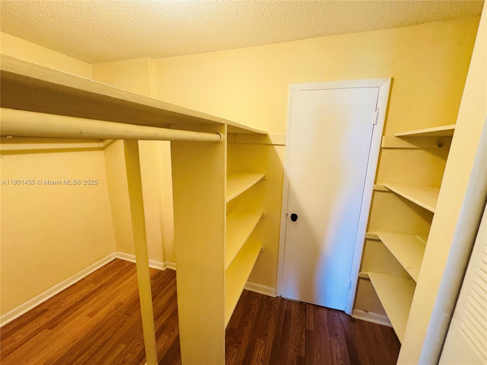 BROOKFIELD SQUARE CONDO - Residential