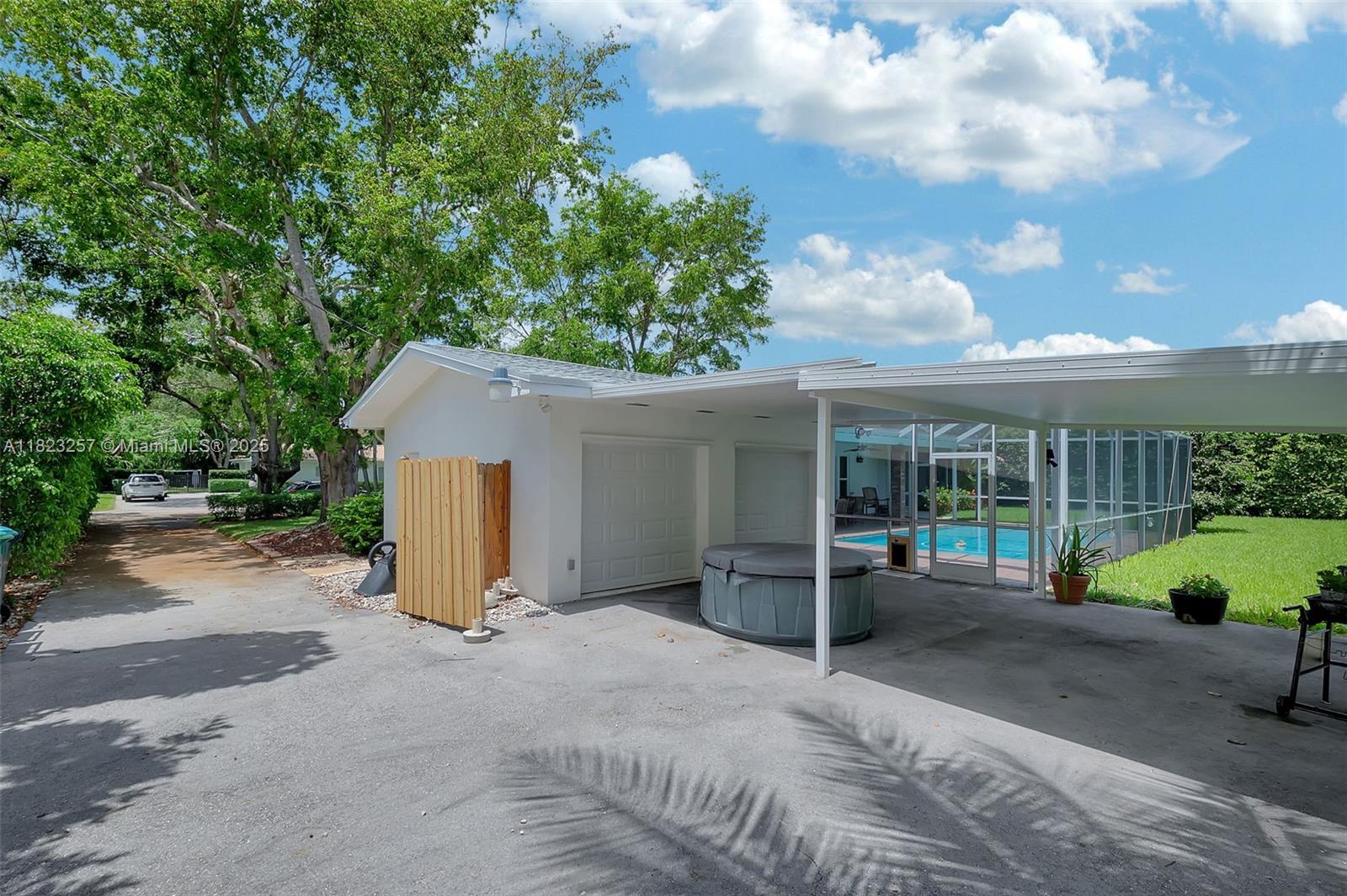 HALLMARK HGTS ESTS 7TH AD - Residential