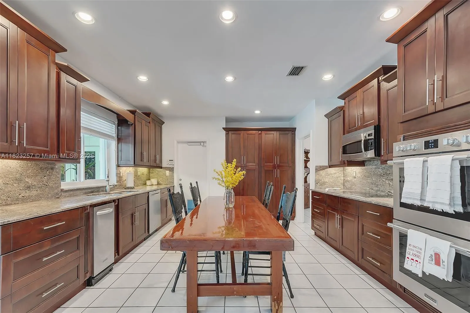 Pinecrest, Florida 33156, United States, 5 Bedrooms Bedrooms, ,3 BathroomsBathrooms,Residential,Active,152854