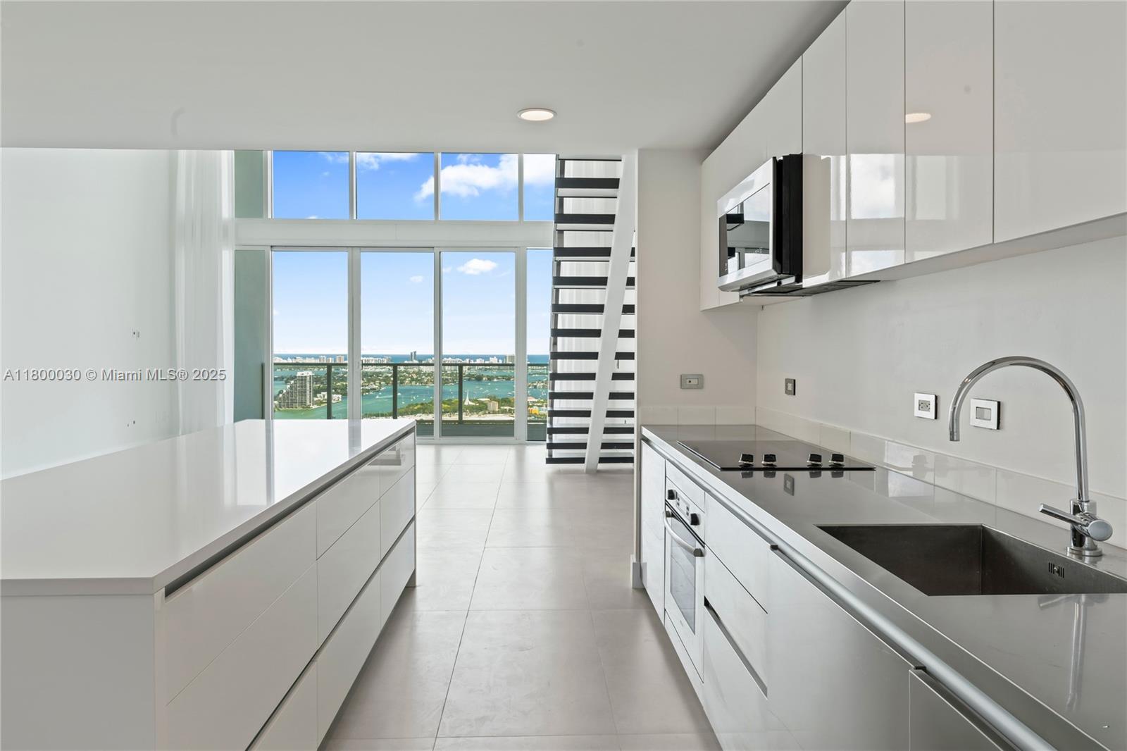 1040 Biscayne Blvd 3802