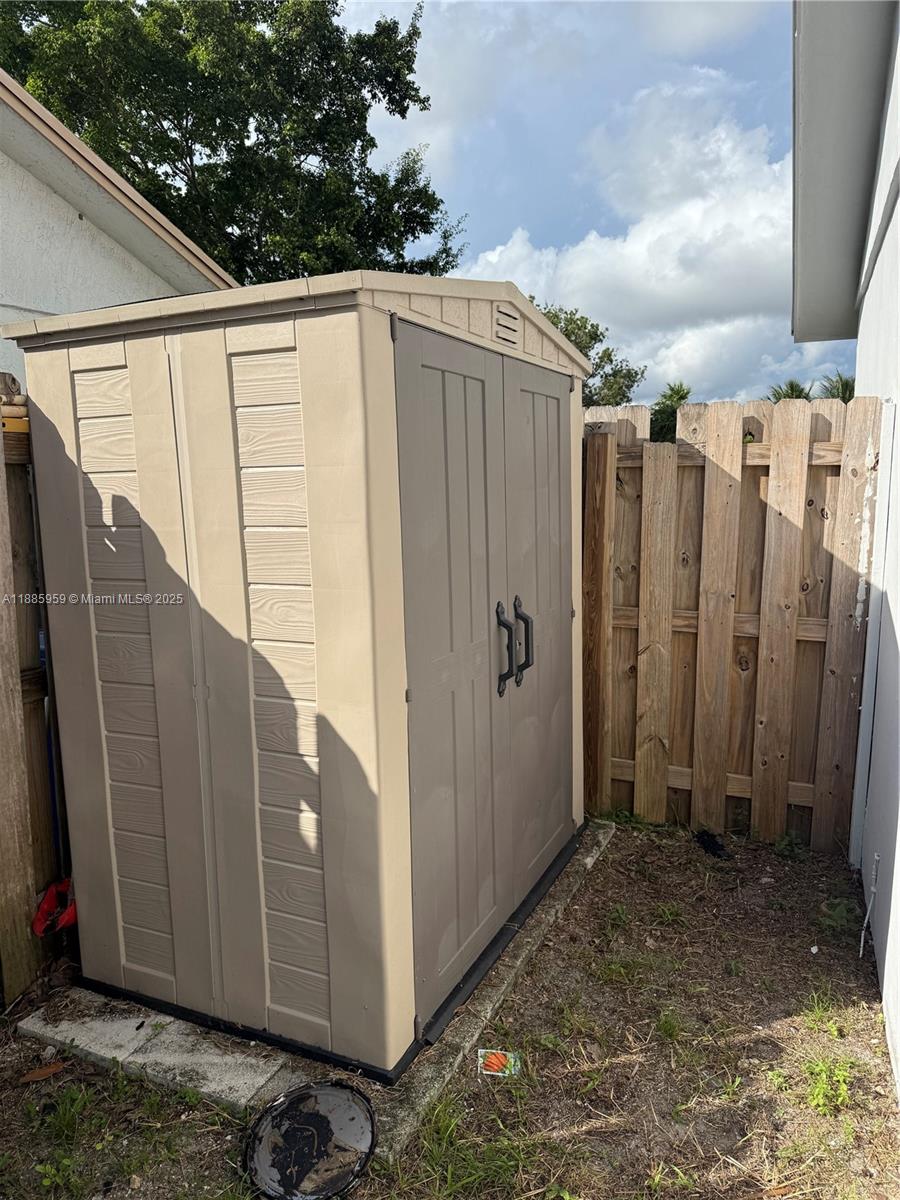 CITY OF LAUDERHILL SEC 1 - Residential