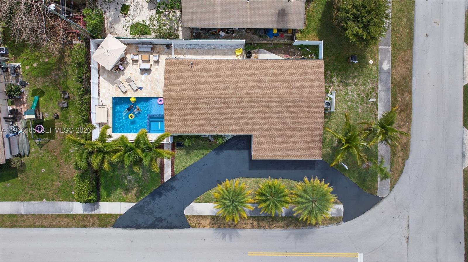 DEERFIELD SHORES - Residential