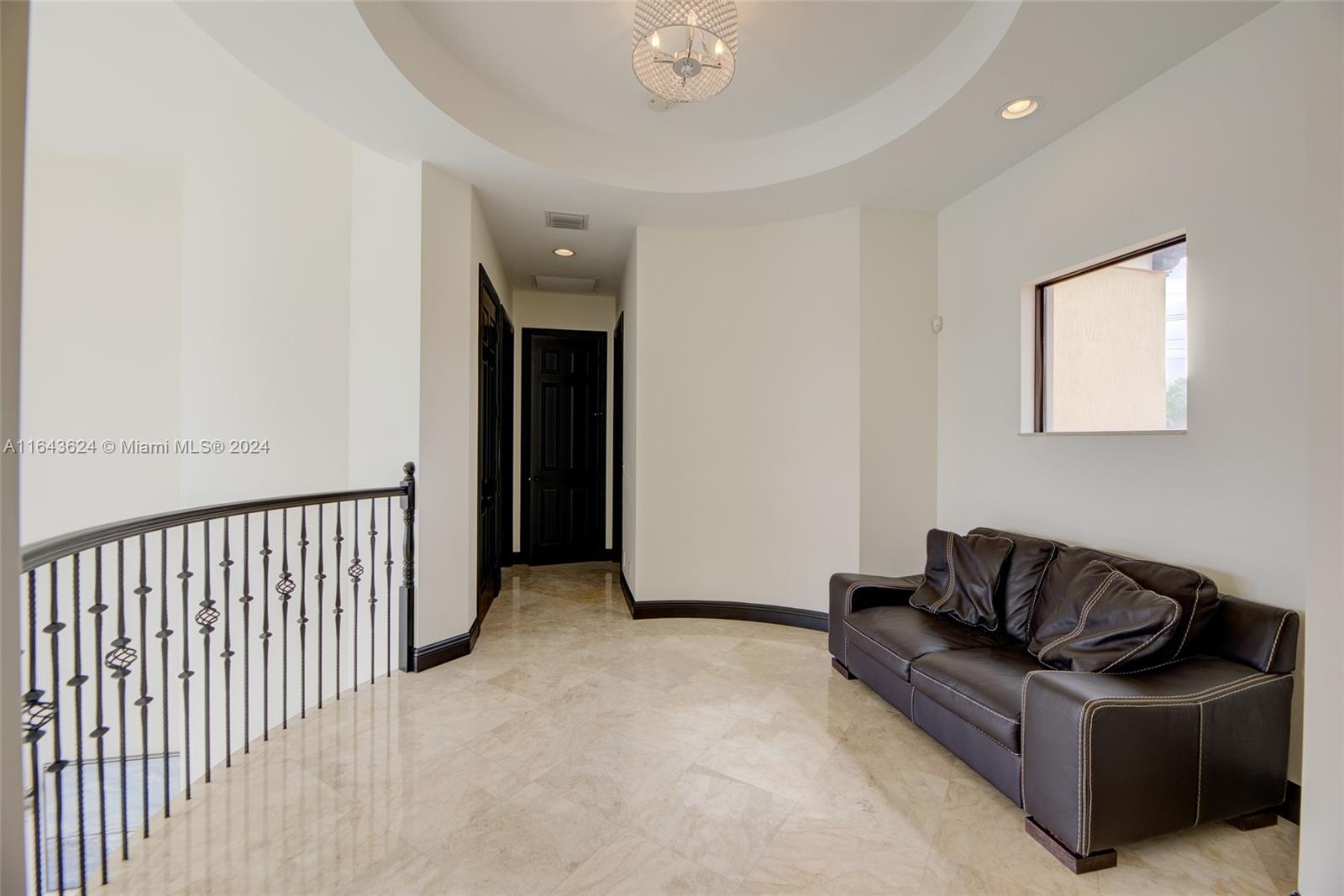 VISTA LAKES - Residential