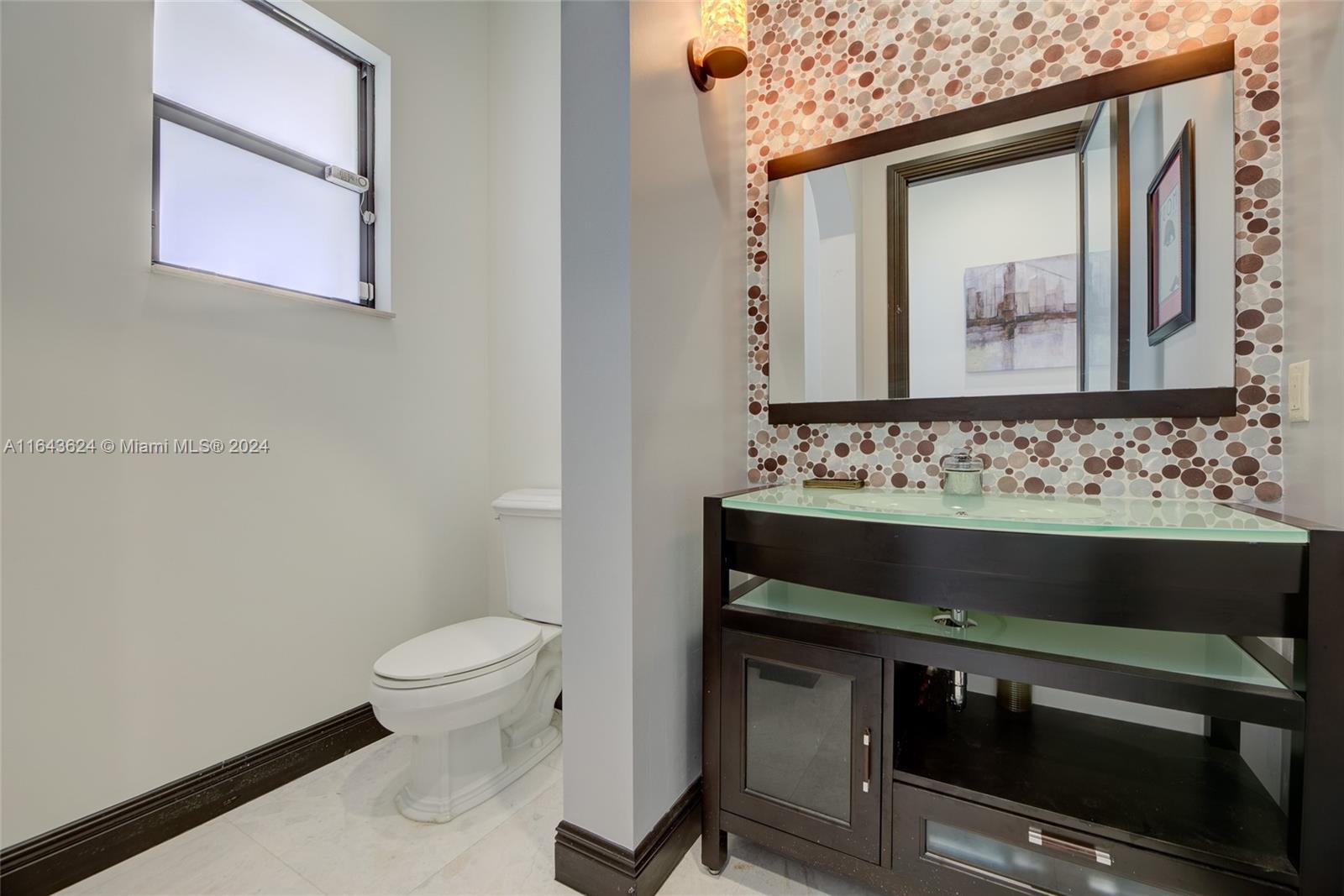 VISTA LAKES - Residential