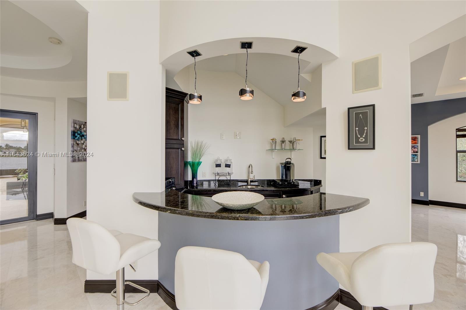 VISTA LAKES - Residential