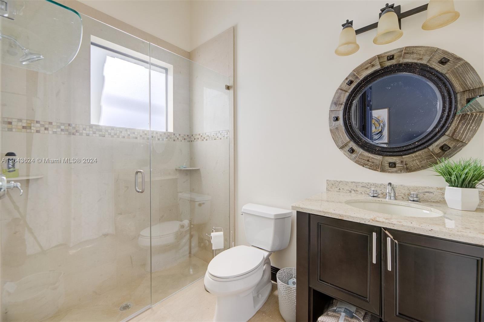 VISTA LAKES - Residential