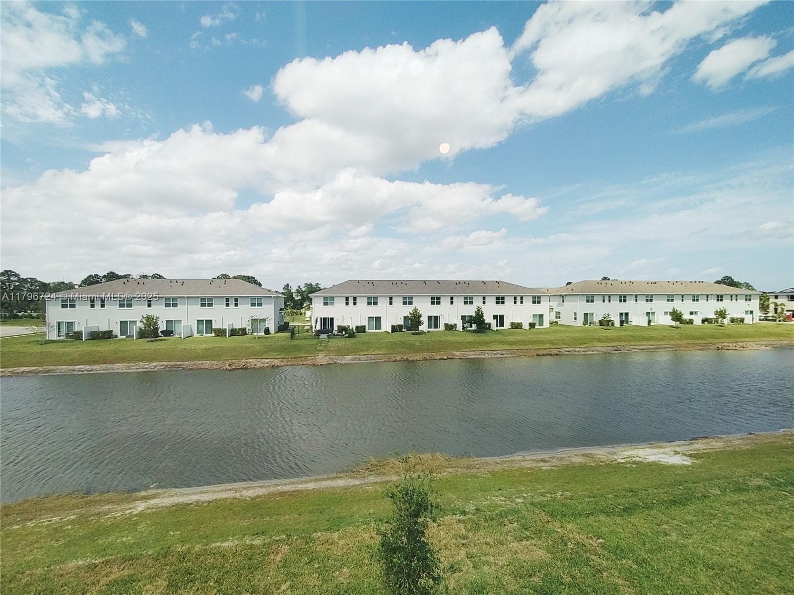 VERANDA PLAT NO. 9 - Residential Lease