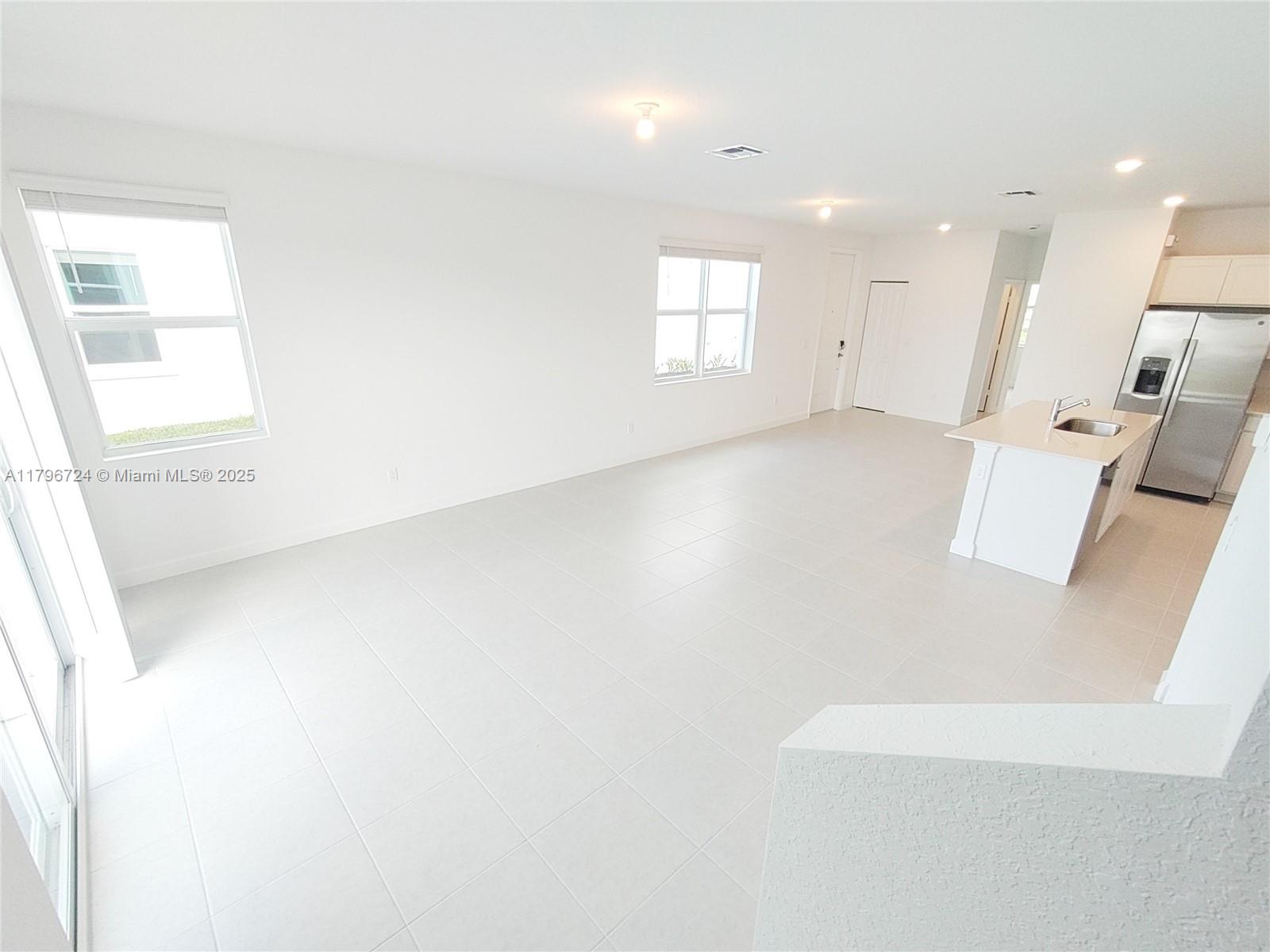 VERANDA PLAT NO. 9 - Residential Lease