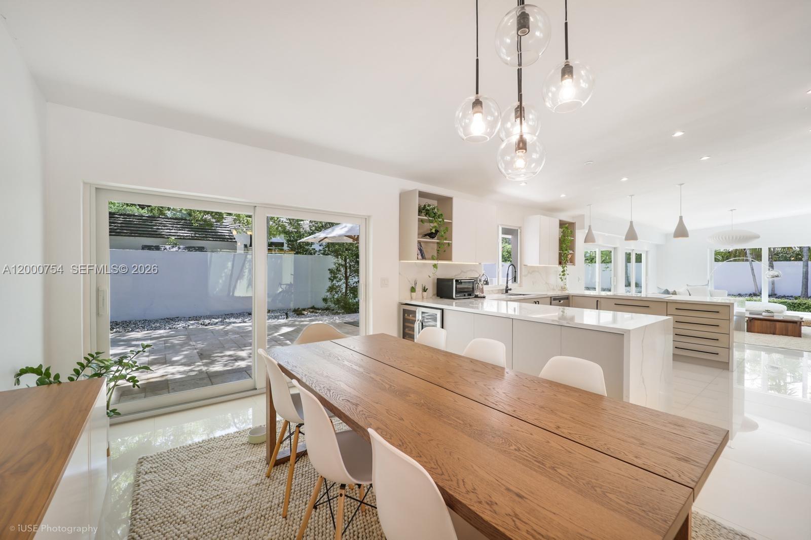 1641 Tigertail Ave N/A