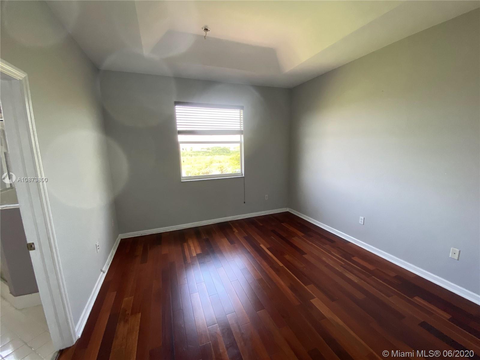 LAKES BY THE BAY CEE - Residential