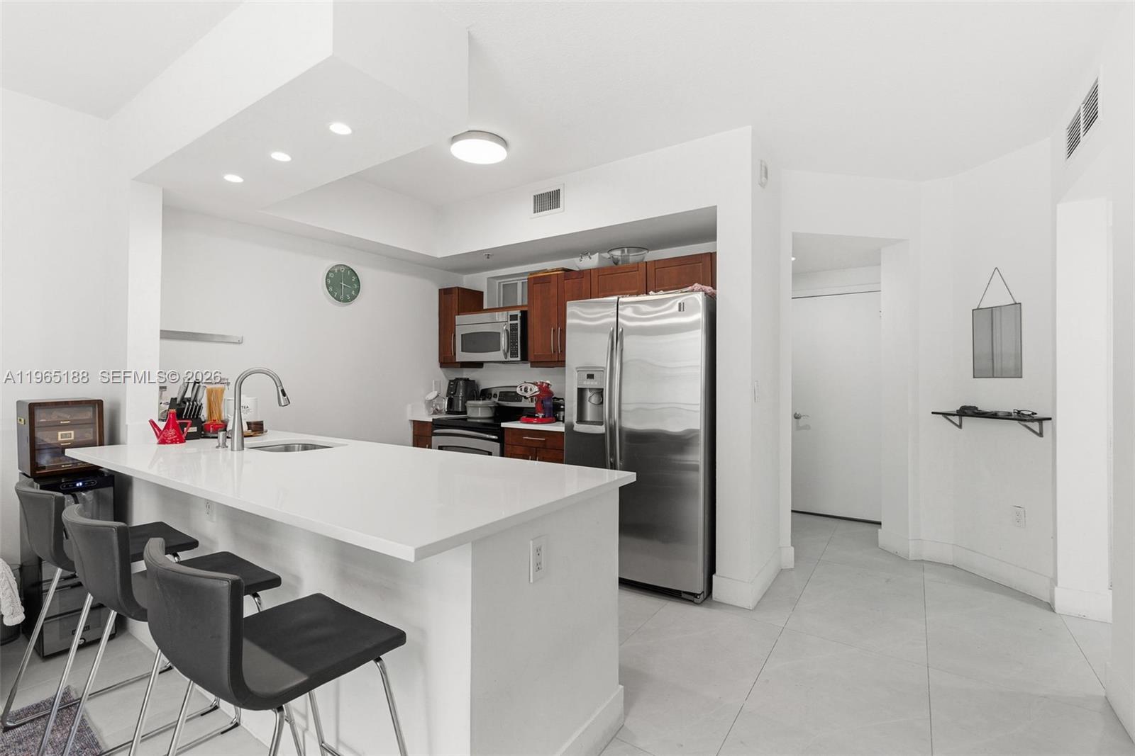 DOWNTOWN DADELAND CONDO N - Residential