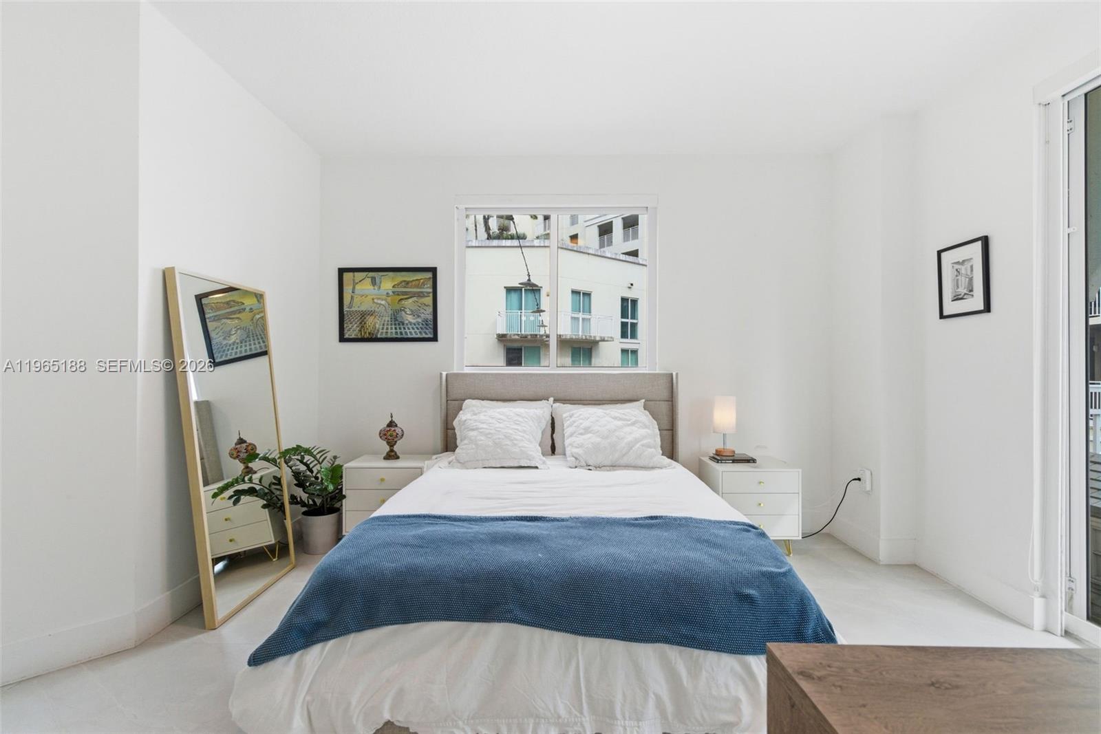 DOWNTOWN DADELAND CONDO N - Residential