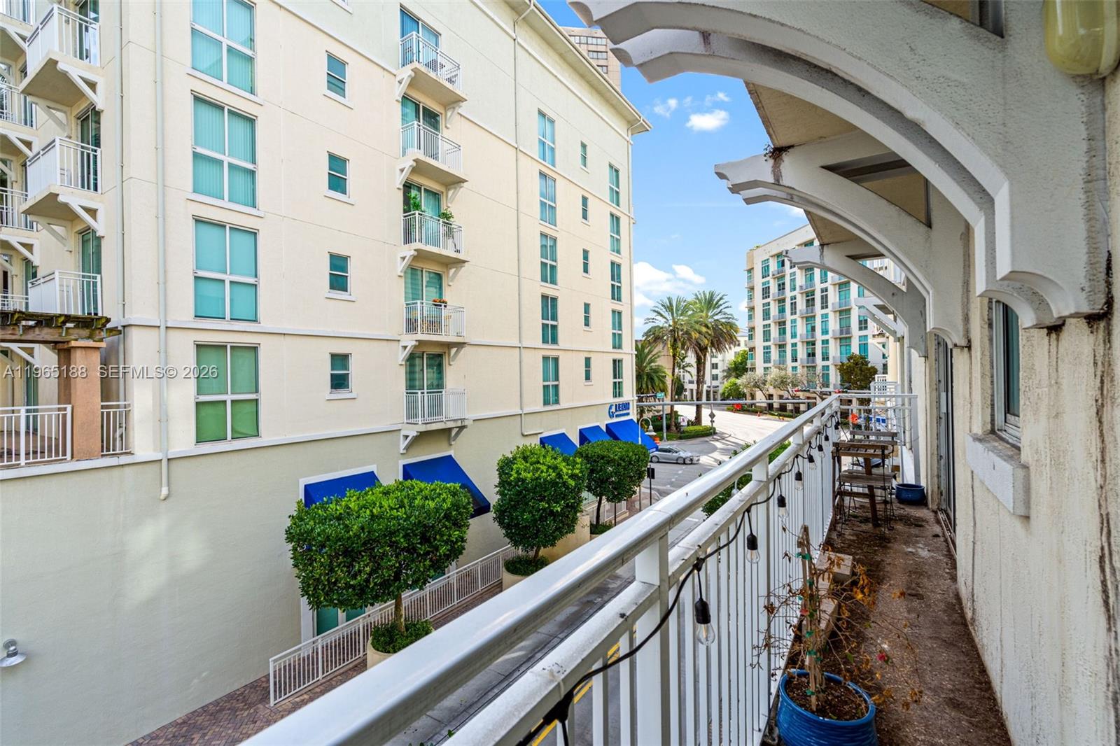 DOWNTOWN DADELAND CONDO N - Residential