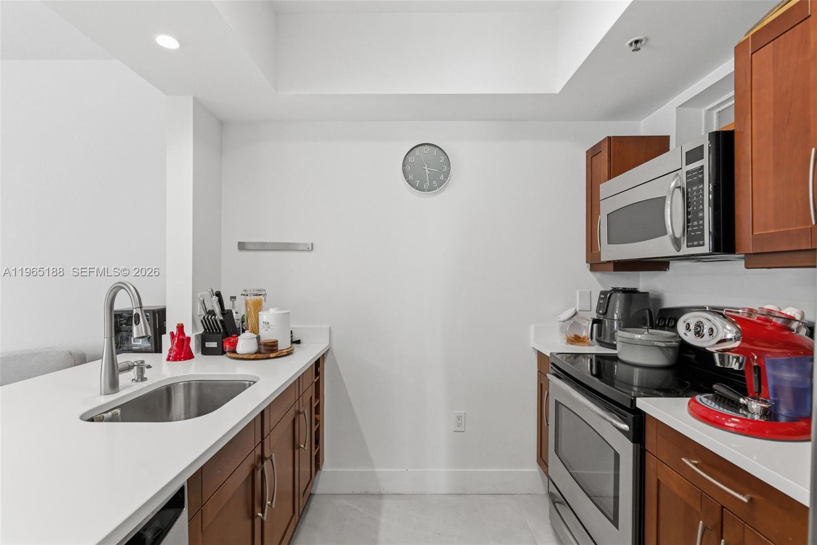 DOWNTOWN DADELAND CONDO N - Residential