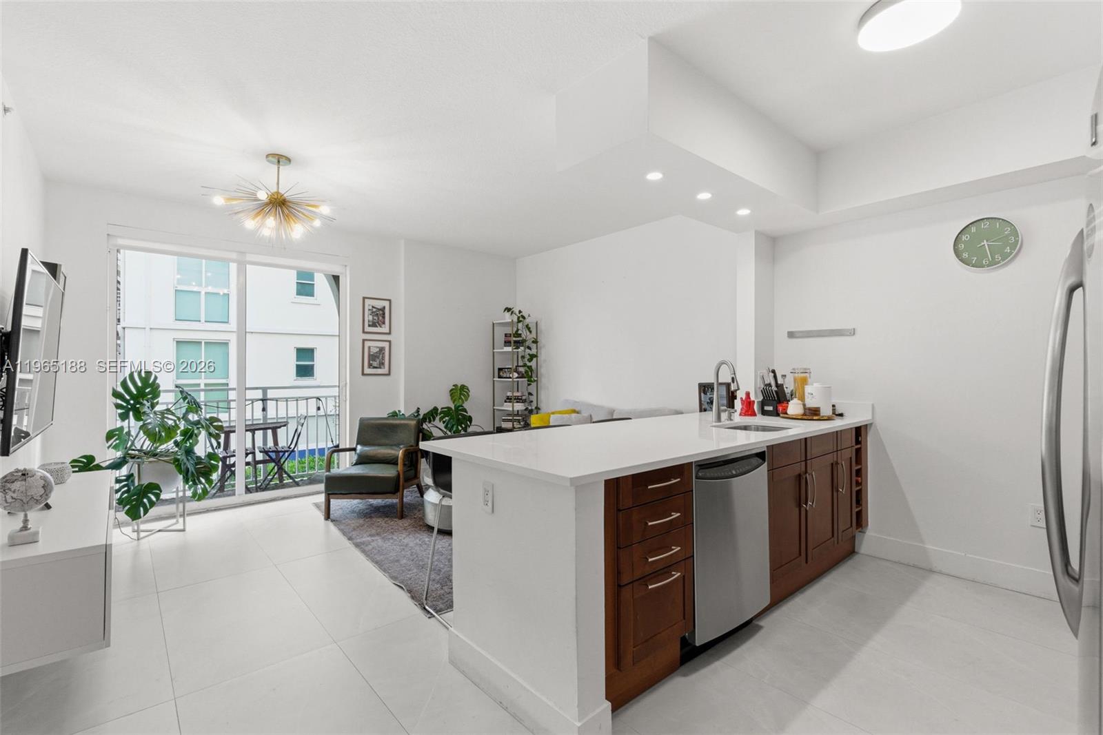 DOWNTOWN DADELAND CONDO N - Residential