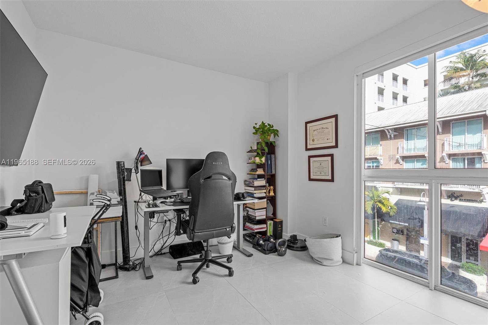 DOWNTOWN DADELAND CONDO N - Residential