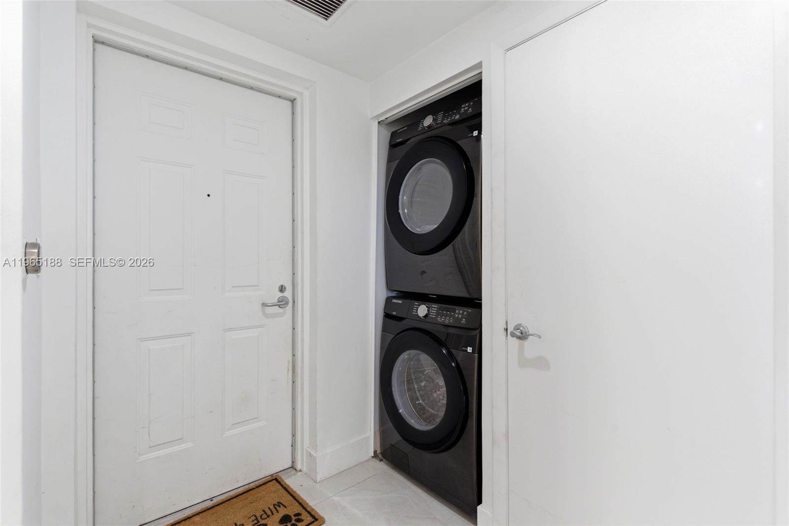 DOWNTOWN DADELAND CONDO N - Residential