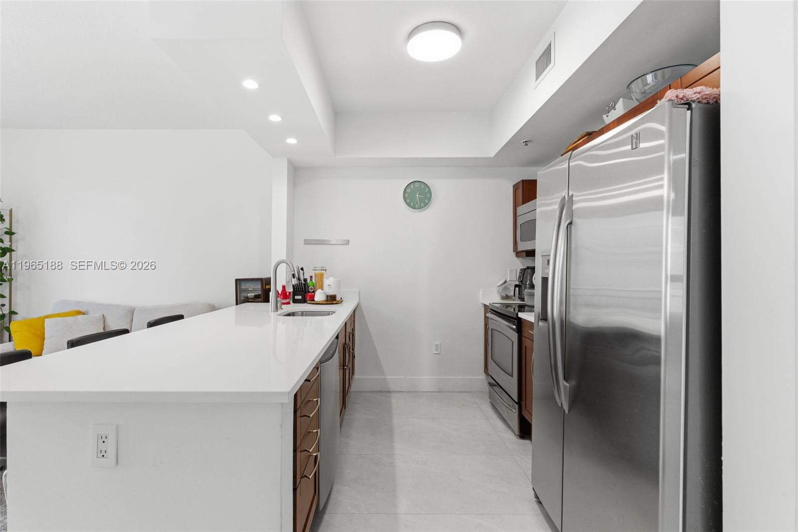 DOWNTOWN DADELAND CONDO N - Residential