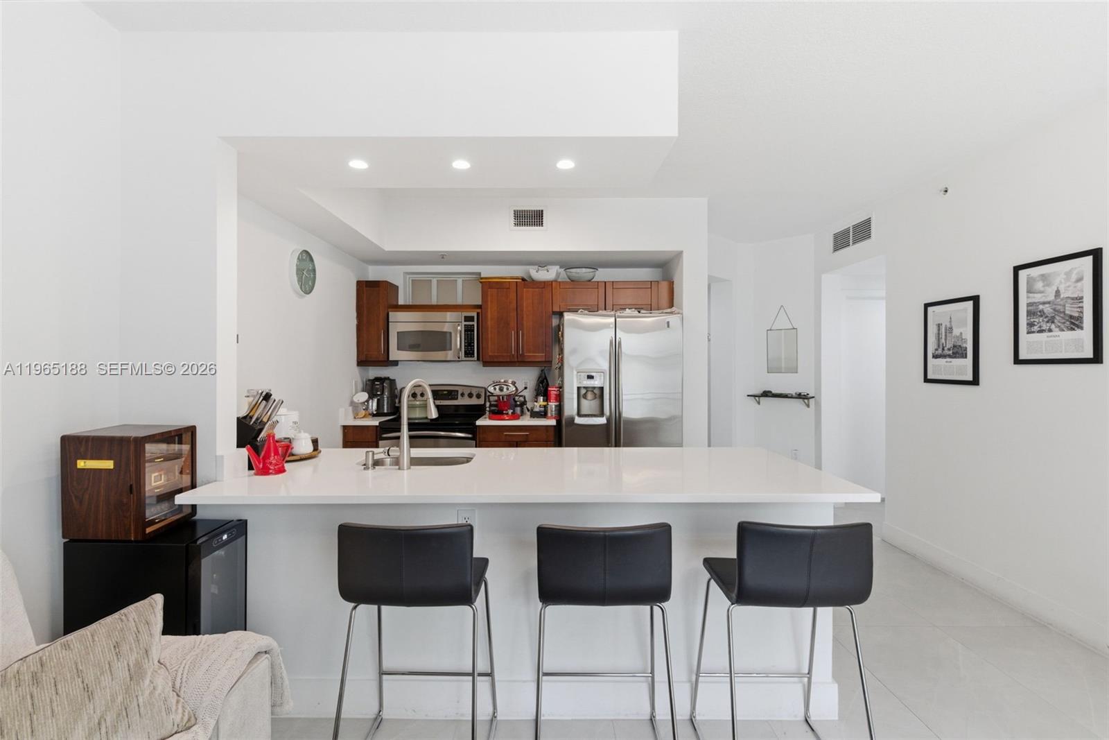 DOWNTOWN DADELAND CONDO N - Residential