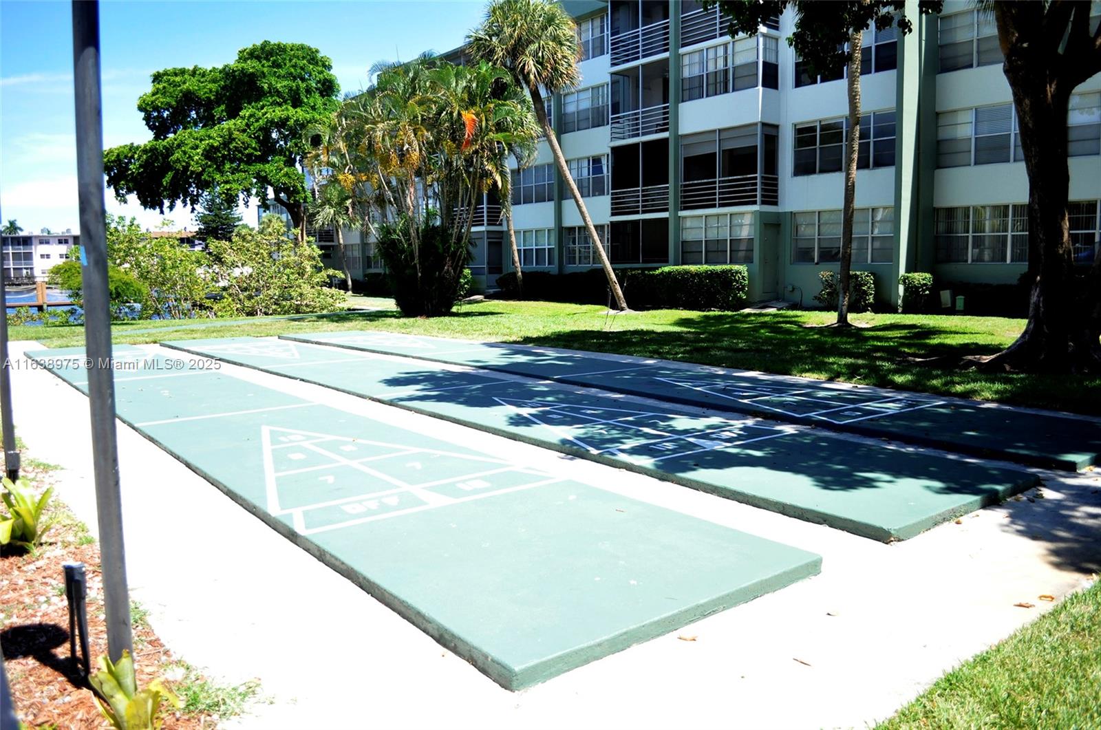 WATERGATE CONDOMINIUM NO - Residential