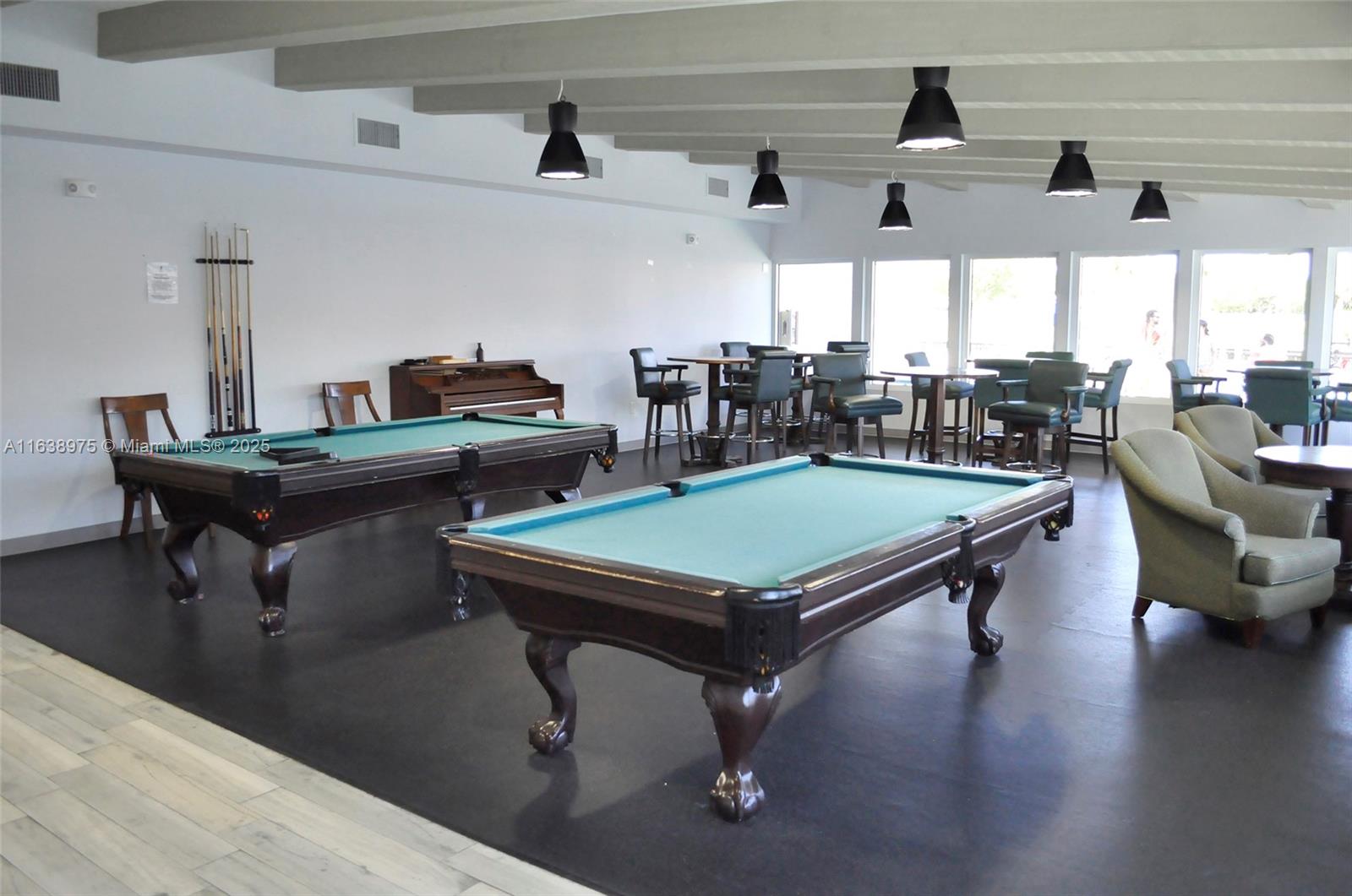 WATERGATE CONDOMINIUM NO - Residential