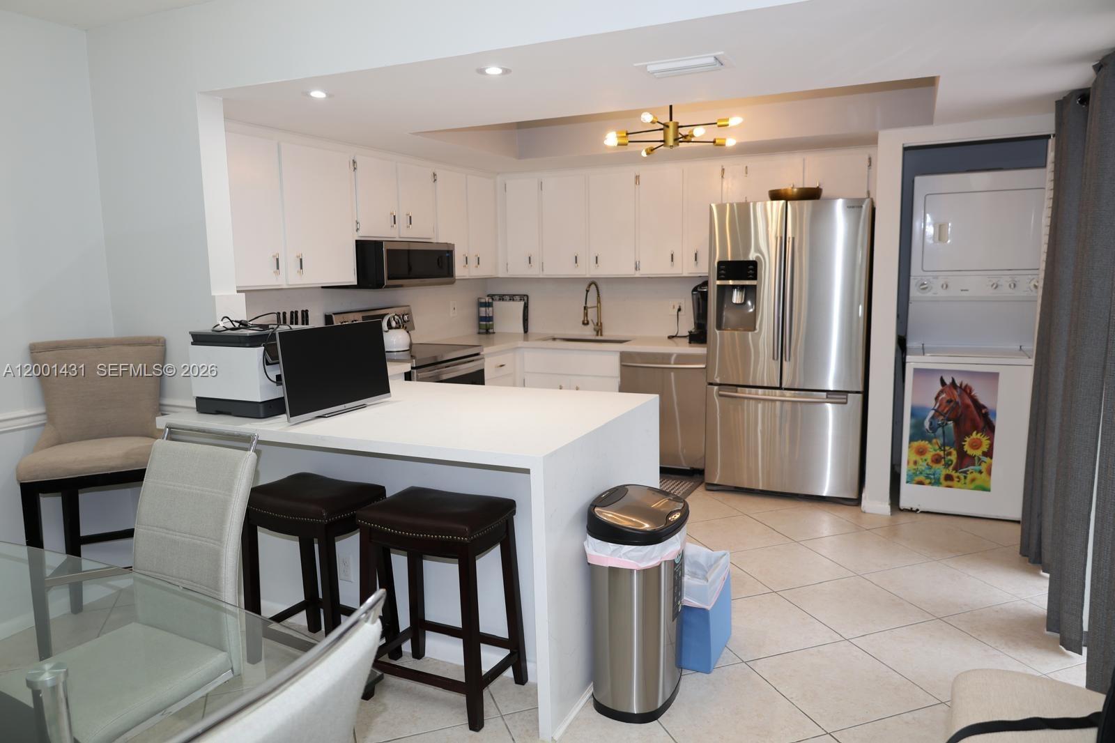 FRENCH QUARTER 3 - Residential Lease