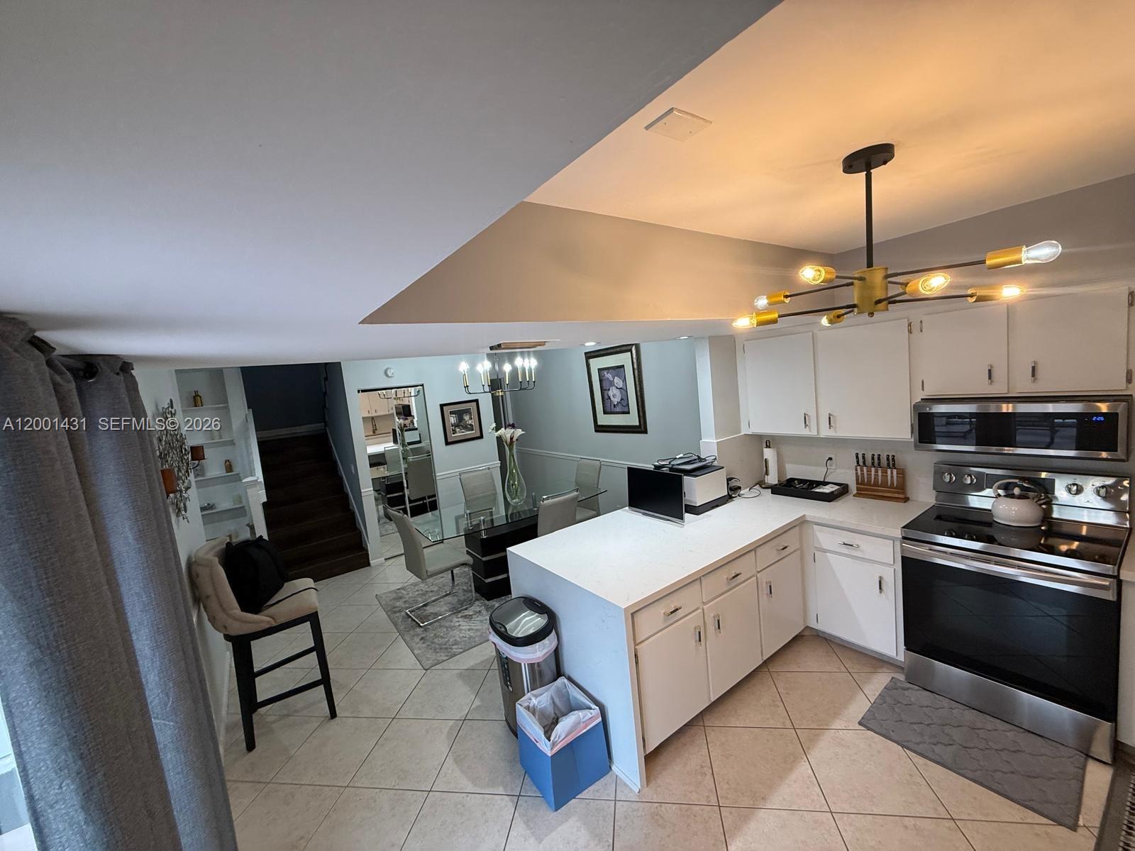 FRENCH QUARTER 3 - Residential Lease