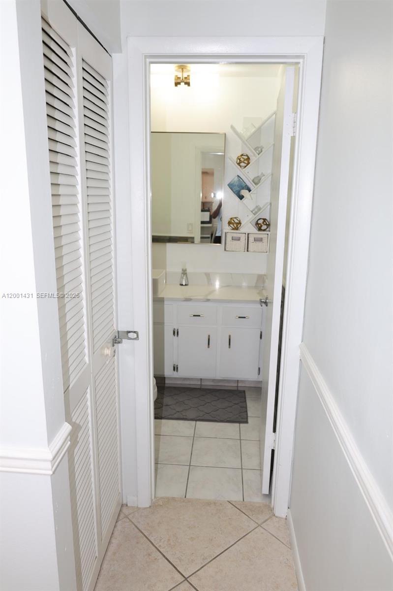 FRENCH QUARTER 3 - Residential Lease